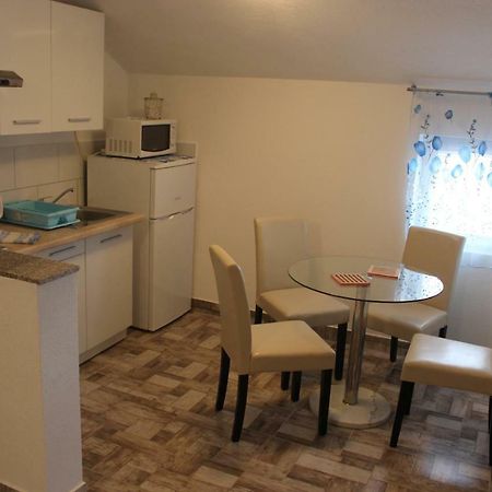 Apartments Anicic Coric 오미살즈 외부 사진